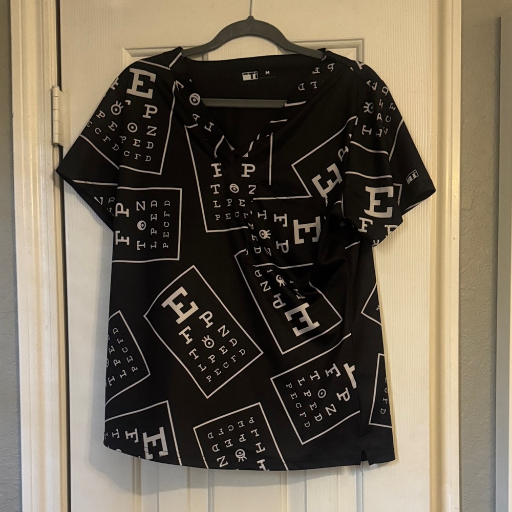 Optometry scrub top
